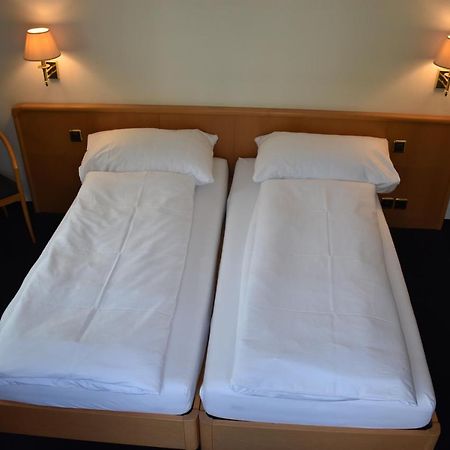 Hotel Schwert Nafels ภายนอก รูปภาพ