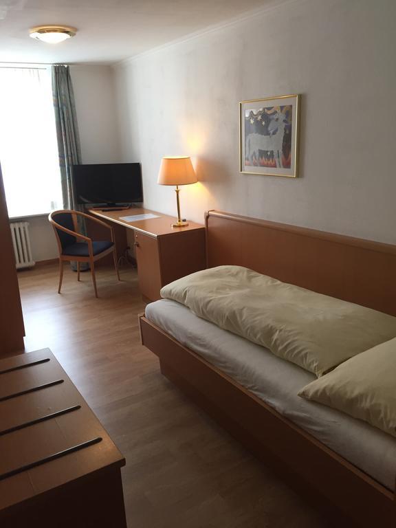 Hotel Schwert Nafels ภายนอก รูปภาพ