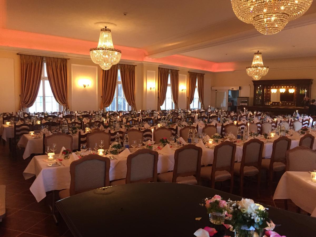 Hotel Schwert Nafels ภายนอก รูปภาพ