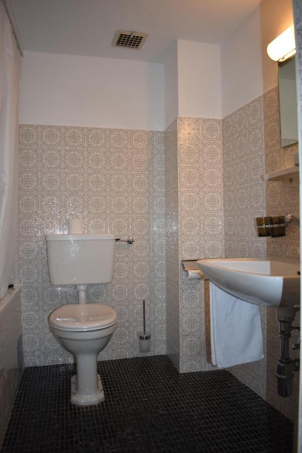 Hotel Schwert Nafels ภายนอก รูปภาพ
