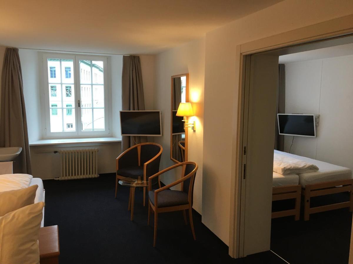 Hotel Schwert Nafels ภายนอก รูปภาพ